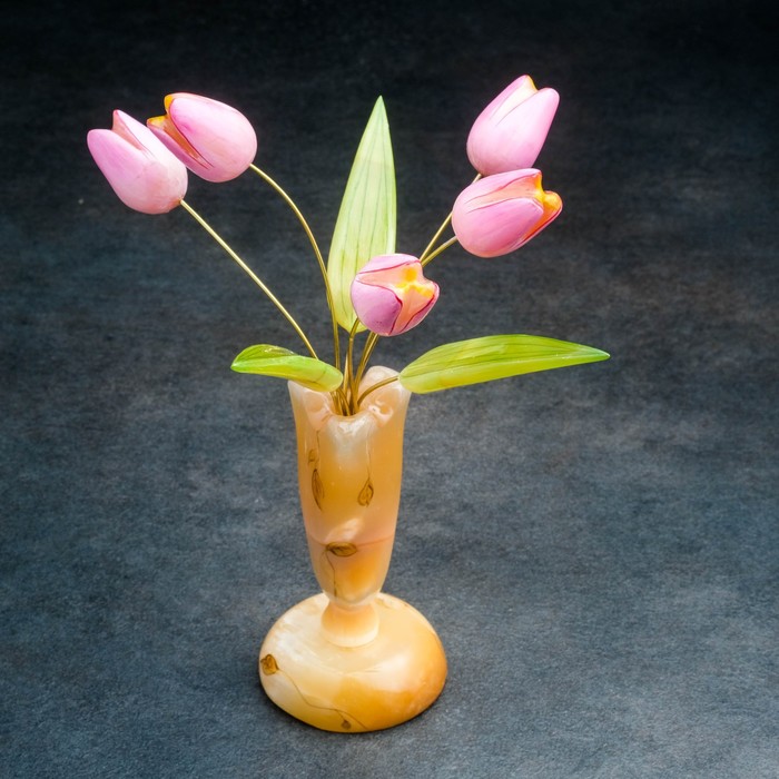 Сувенир «Тюльпаны в вазе», 5 цветков, 11× 22 см, селенит сувенир цветы крокусы 5 цветков селенит