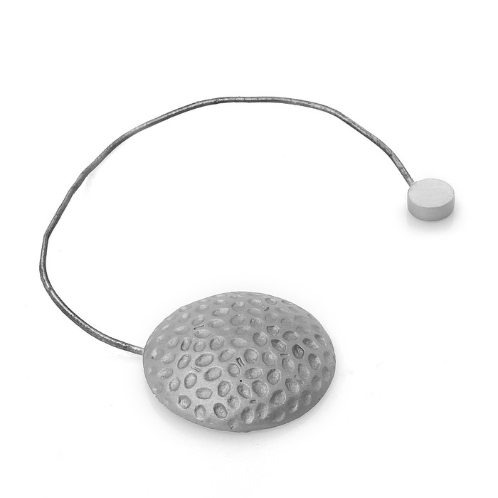 Подхват для штор на шнуре "Круг пятнистый", d=8см, цвет серебряный