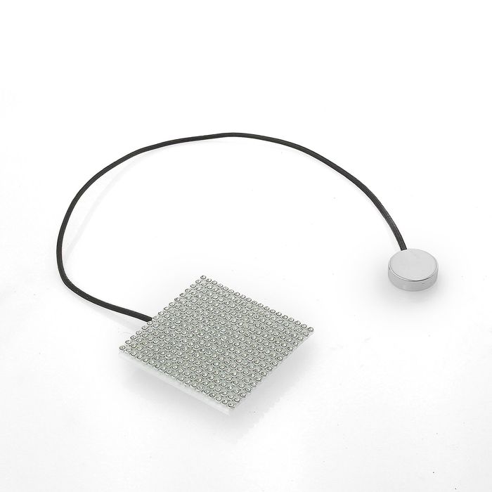 Подхват для штор на шнуре "Квадрат со стразами", цвет бело-серебристый