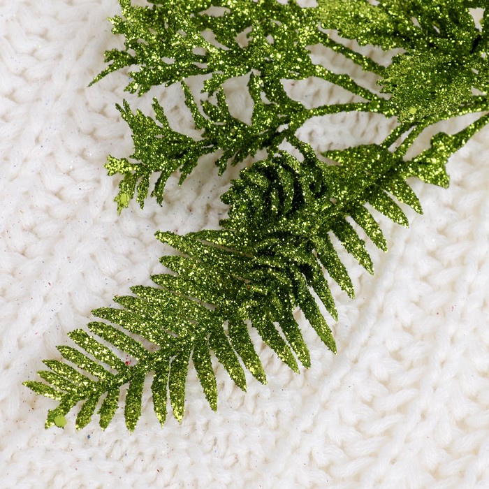 Ветка для декора "Зелёный цветок"