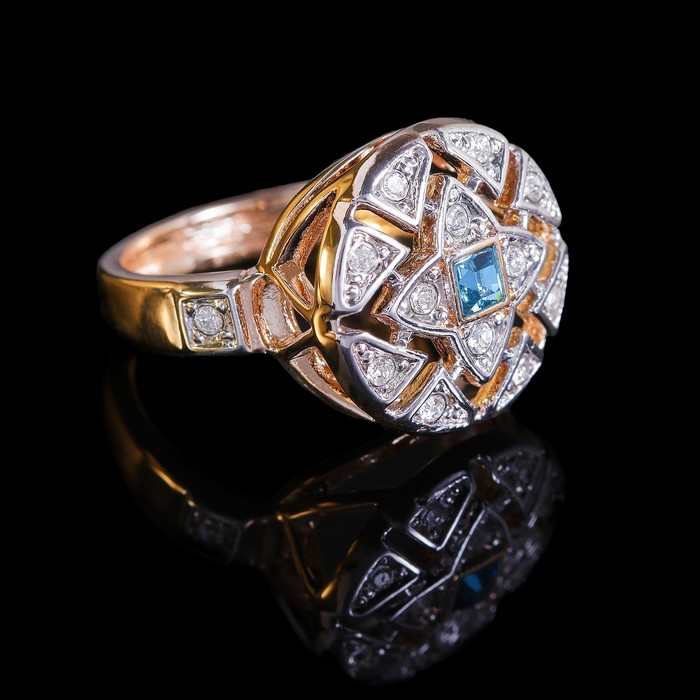 Кольцо "Верта", размер 17, цвет синий в золоте