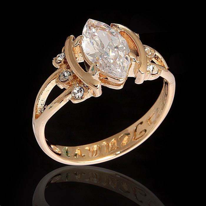 Кольцо "Тэма", размер 19, цвет белый в золоте