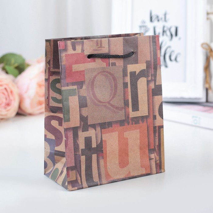 Пакет крафт "Алфавит", 11,5 х 14,5 х 6 см