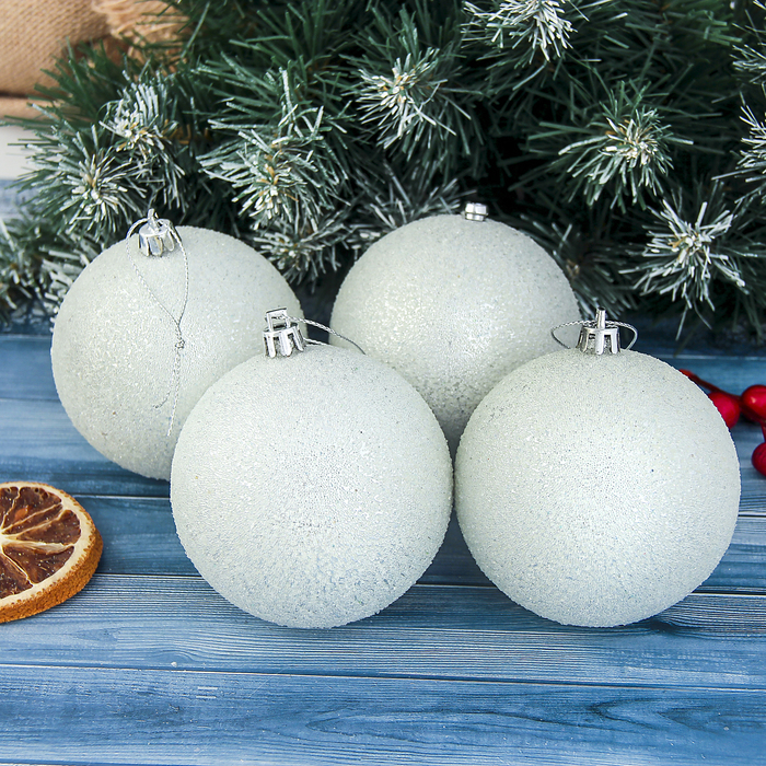 Новогодние шары "Белое сияние" (набор 4 шт.)