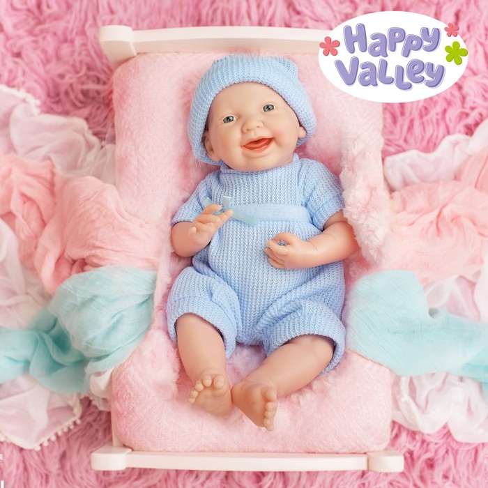 Пупс в голубом комбинезончике и шапочке