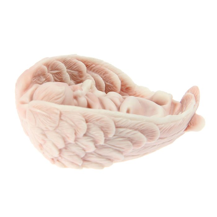 Сувенир "Ангелочек спящий в крылышках"