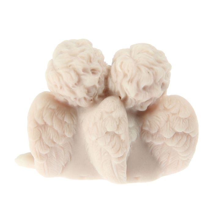 Сувенир "Ангелочки сидят с сердечком в обнимку"