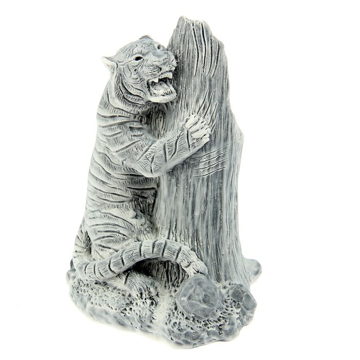 Сувенир "Амурский тигр у дерева"