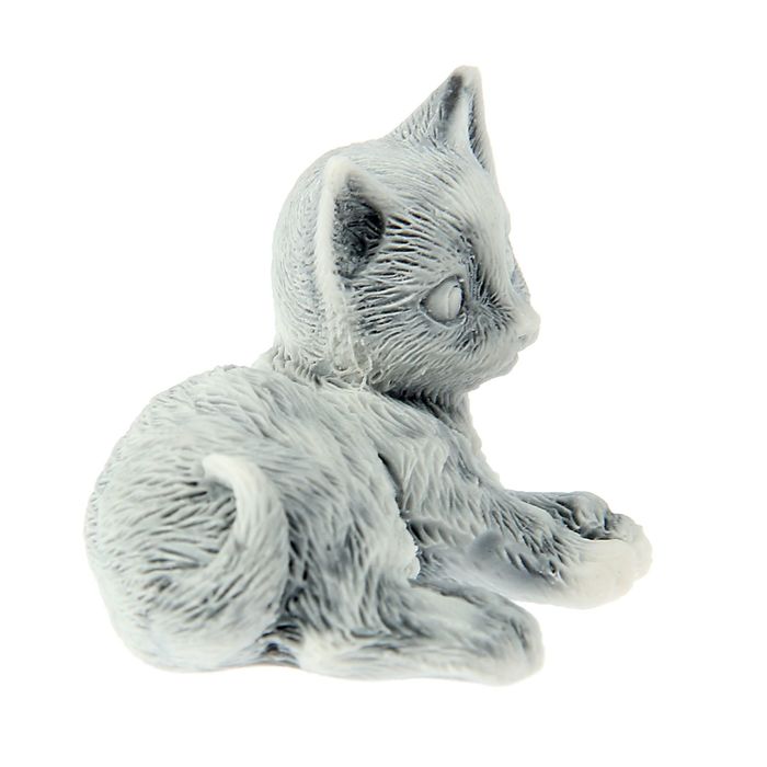 Сувенир "Котёнок лежит"