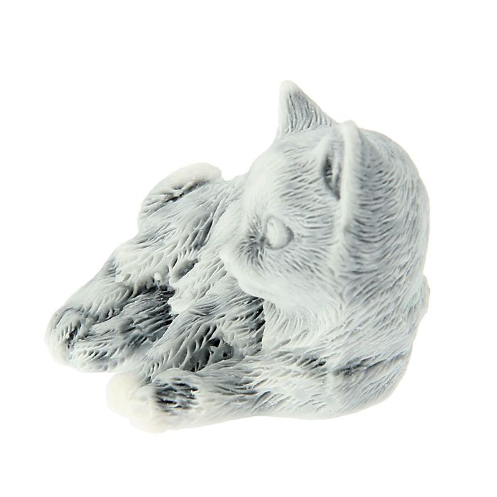 Сувенир "Котёнок лежит"