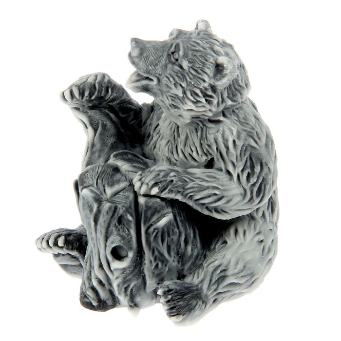 Сувенир "Медведь играет на пне"