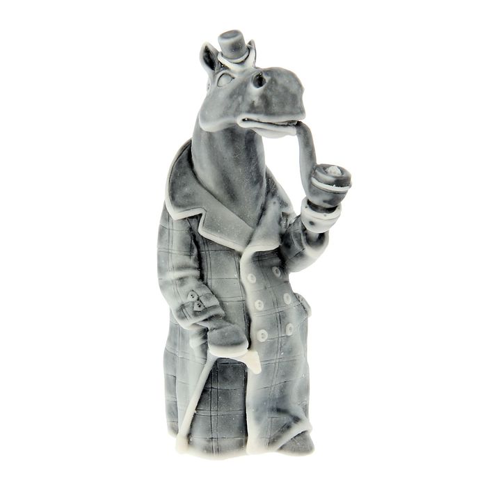 Сувенир "Конь в пальто"