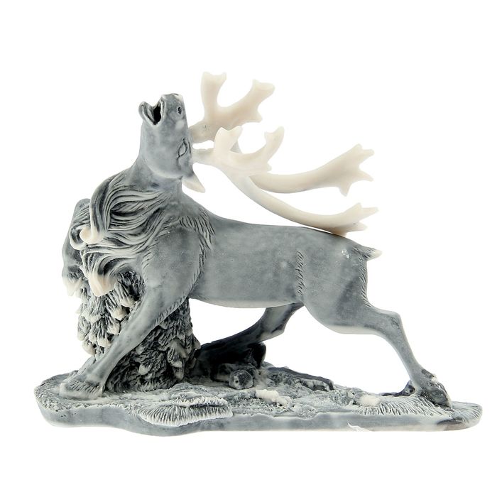 Сувенир "Северный олень у ёлки"