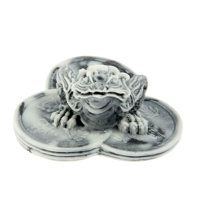 Нэцкэ "Жаба на трех монетах"