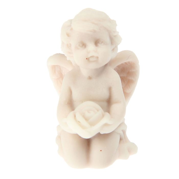 Сувенир "Ангелочек на коленях с бутоном розы"