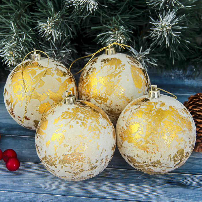 Новогодние шары "Золотой декупаж" (набор 4 шт.)
