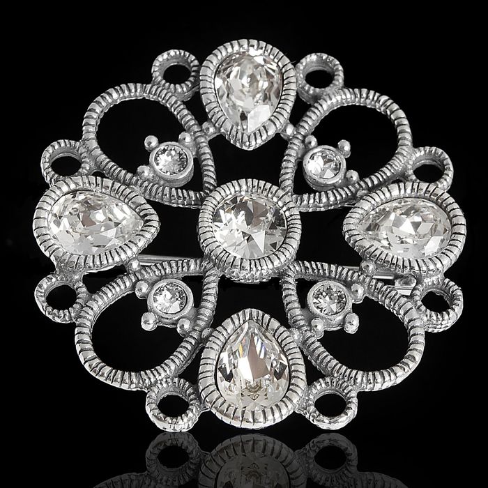 Брошь "Мануоко", цвет белый в черненом серебре