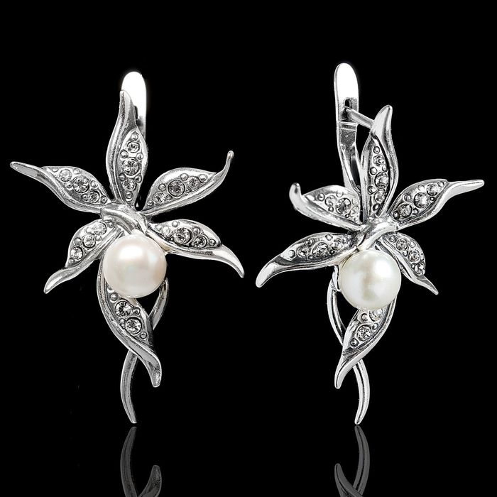 Серьги "Панифия", цвет белый в черненом серебре