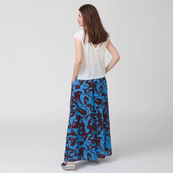 Юбка женская, размер 42, рост 170 см, цвет сине-коричневые цветы (арт. Y1161-0131)