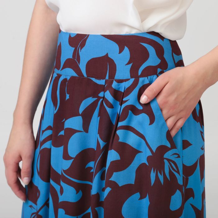 Юбка женская, размер 42, рост 170 см, цвет сине-коричневые цветы (арт. Y1161-0131)