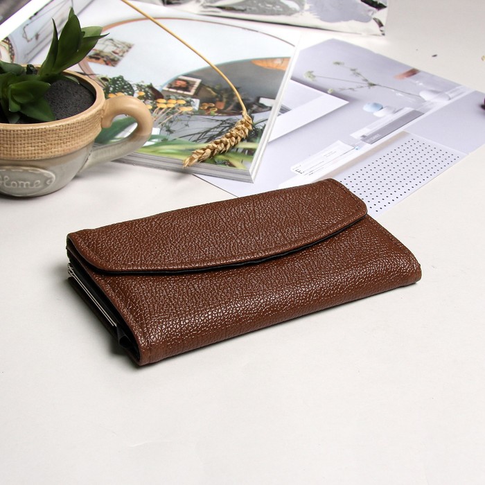 Кошелёк женский на клапане "Классика", 4 отдела, отдел на рамке, отдел для карт, коричневый