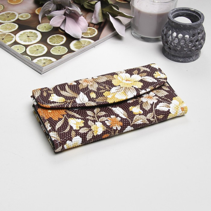 Кошелёк женский на клапане "Цветы", 4 отдела, отдел на рамке, отдел для карт, коричневый