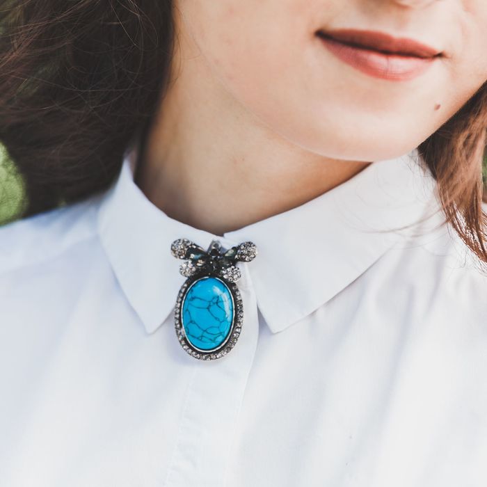 Брошь овал с бантиком "Бирюза" в чернёном серебре