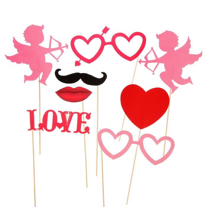 Набор фотобутафории "Love is"