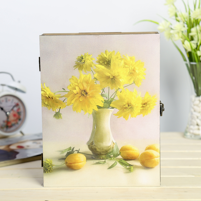 Ключница "Цветы и персики"