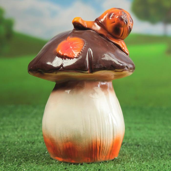 Садовая фигура "Гриб с улиткой" глянец