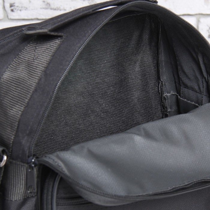 Сумка мужская на молнии "Партнер-2", 2 отдела, 2 наружных кармана, длинный ремень, чёрная