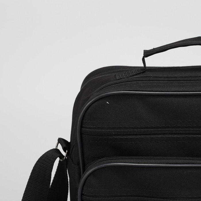 Сумка мужская на молнии"Пионер", 2 отдела, 2 наружных кармана, длинный ремень, чёрная