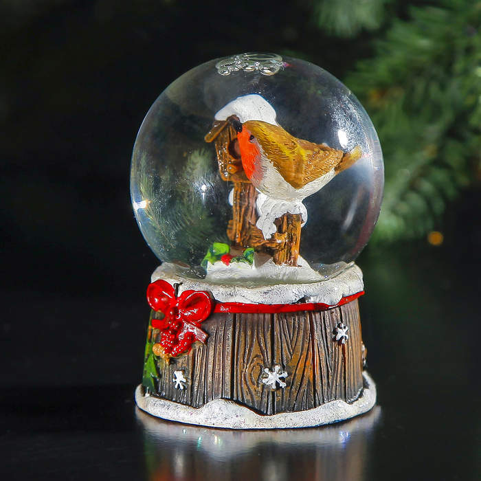 Сувенир водяной шар "Снегирь у скворечника"