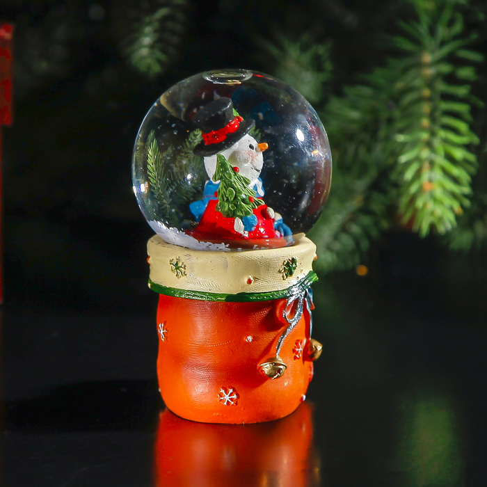 Сувенир водяной шар в форме носка "Снеговик"