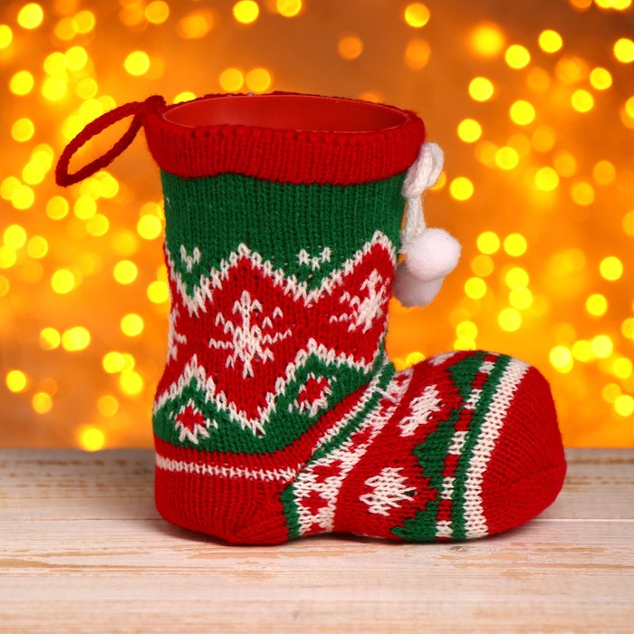 Конфетница "Носочек" с бомбошками, вместимость 180 грамм, цвета МИКС