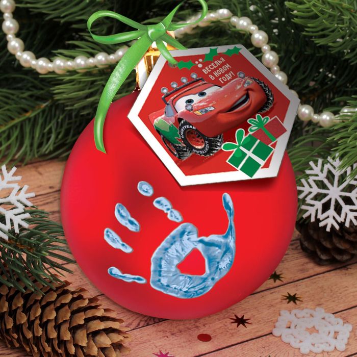 Шар новогодний "Отпечаток детской ручки" Тачки, красный