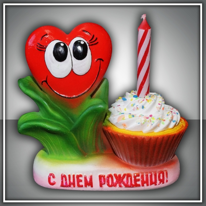 Свеча в   подсвечнике "сердечко с пироженкой"