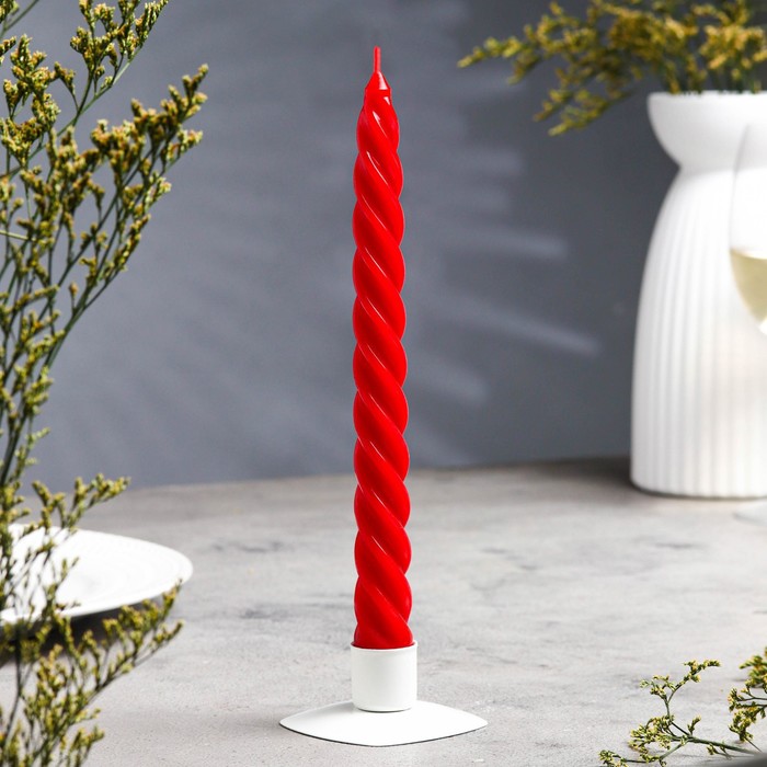 Свеча витая красная