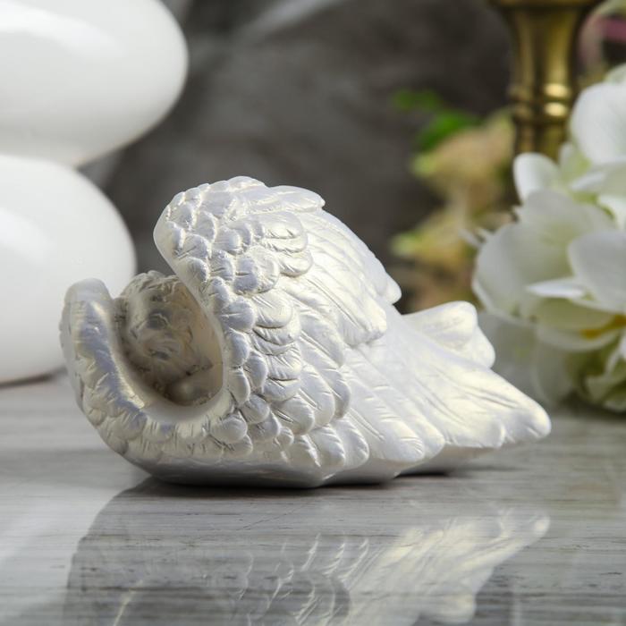 Статуэтка "Ангел в крыле" малая, перламутровая