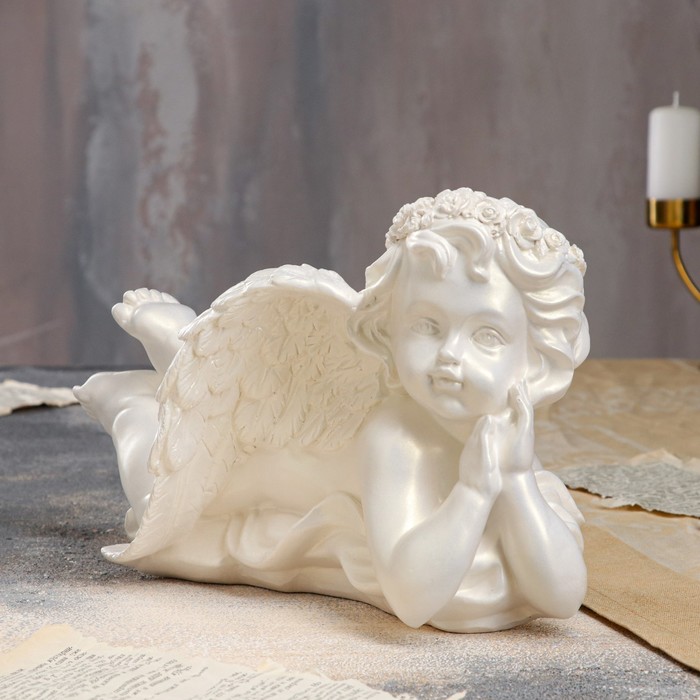 Статуэтка "Ангел лежащий" перламутровая