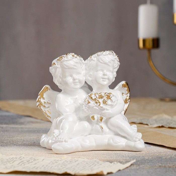 Статуэтка "Ангелы пара с букетом" золото