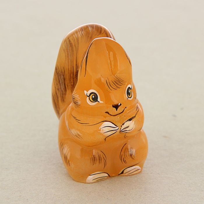 Скульптура "Белка"