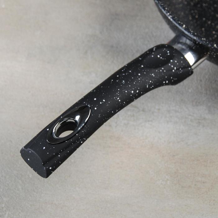 Сотейник d=26 см, h=6 см, с пластиковой ручкой, без крышки