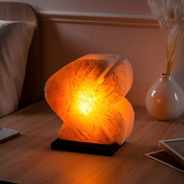 фото Соляная лампа "рыбка", цельный кристалл, 15 см, 2-3 кг. ваше здоровье