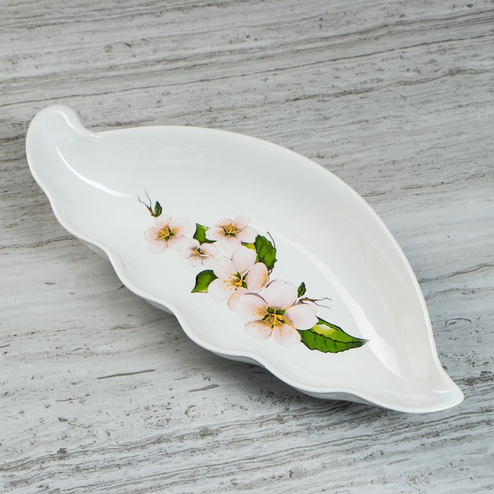 Блюдо "Гребешок" средний, белый с деколью