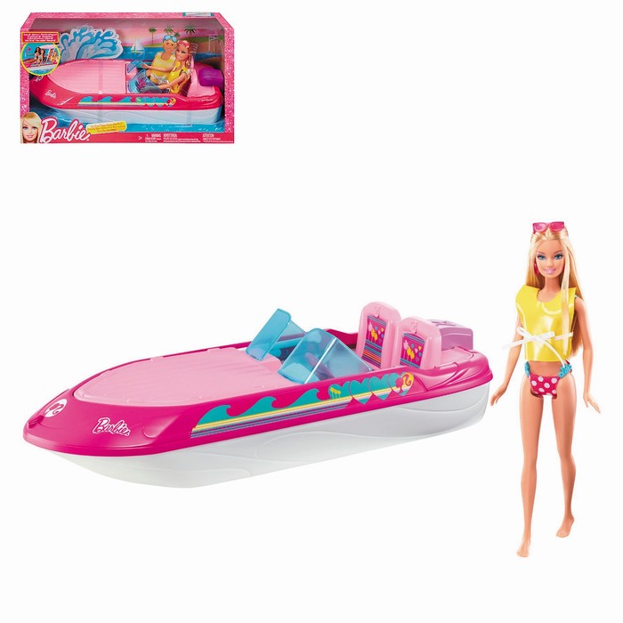 Кукла Barbie на катере