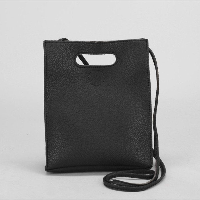 Сумка женская на магните "Планшет", 1 отдел, длинный ремень, чёрная