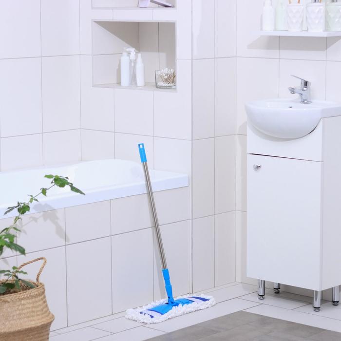 Швабра плоская, телескопическая ручка 60-120 см, насадка из микрофибры, цвет МИКС