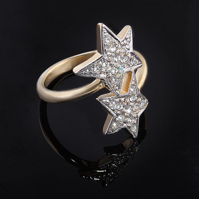 Кольцо "Звездочка", размер 16, цвет белый в золоте