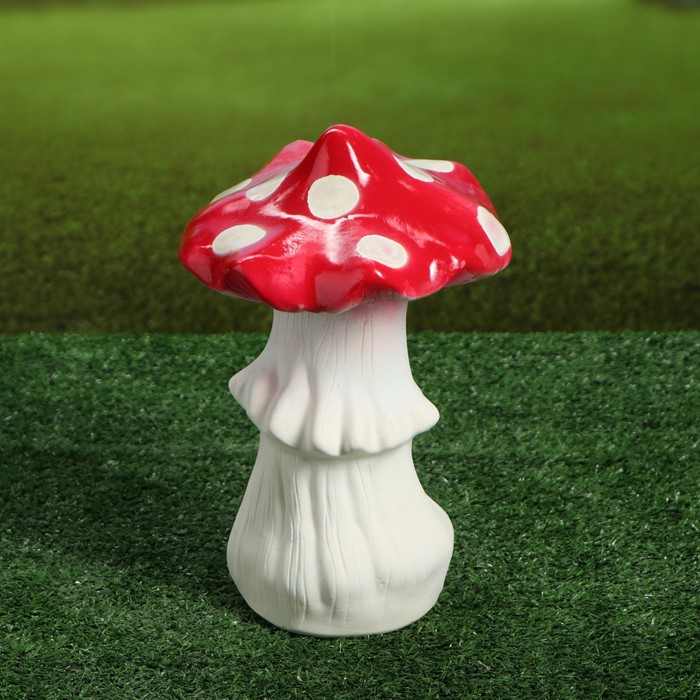 Садовая фигура "Мухомор с большой юбкой"